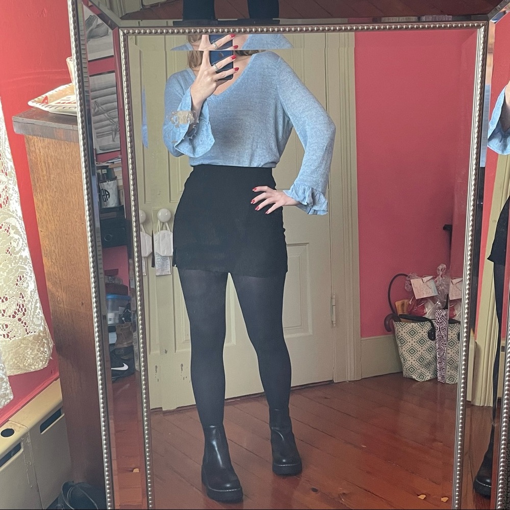 ASOS knit v-neck, baby blue, cute details on sleeves - Picture 2 of 11
